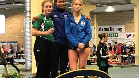 Wilma Svenson från Hultsfred tog silver vid ungdoms-SM i Västerås.