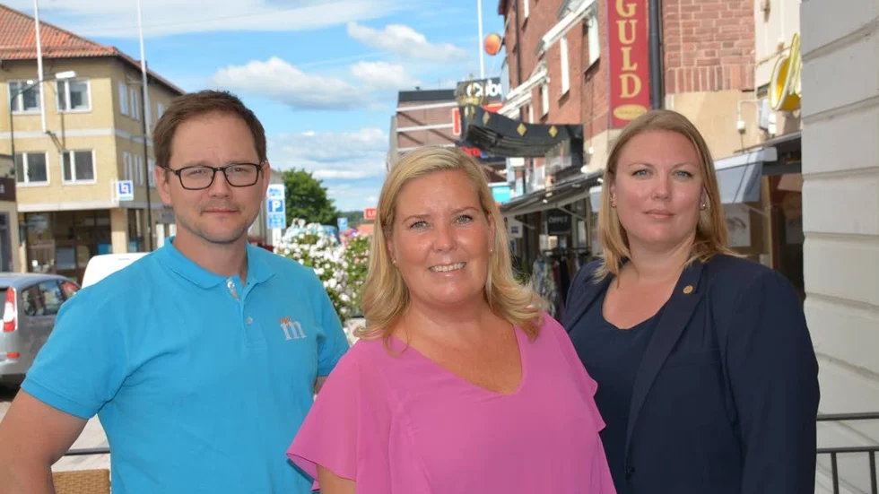 Moderat topptrio inför valet till nya Region Kalmar. Fr.v. Pär-Gustav Johansson, Malin Sjölander och Marie Nicholson.