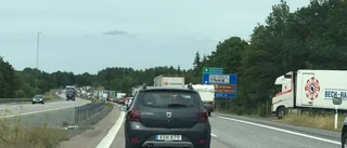 Olycka på E4 – långa köer bildas