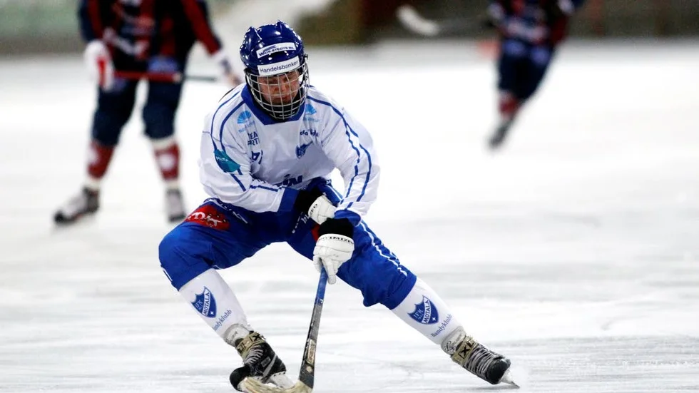 Envist. Viktor Spångberg hämmas fortfarande av virus i kroppen. När det blir för mycket så säger kroppen ifrån.