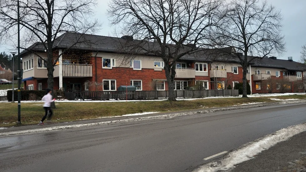 Hemtjänsten har fått sina lokaler på Kindagård uppfräschade och kommunen står för notan och Kindahus äger fastigheten. Nu återstår bara att lösa betalningen - på rätt sätt.