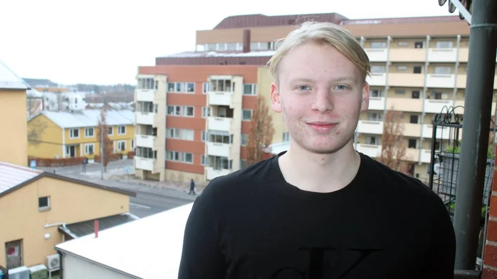 IFK Motalas målvakt Hugo Lundqvist lånas ut till Katrineholm och är tillgänglig för spel i fyra allsvenska matcher. Med start på fredag.