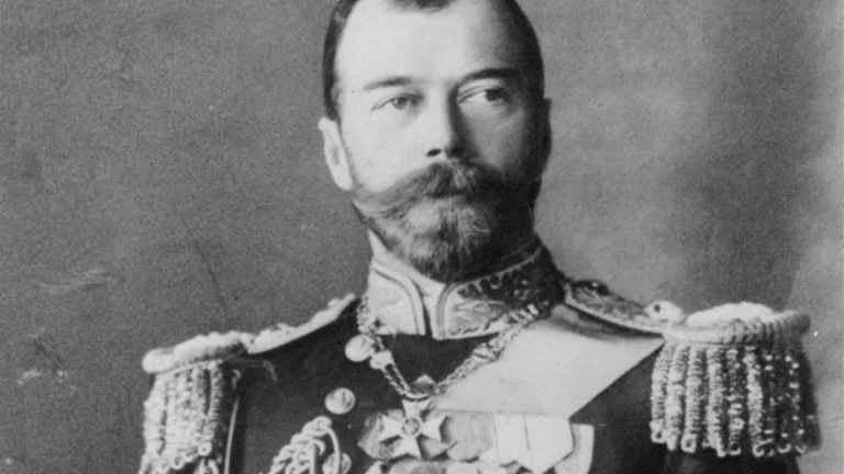 Nikolaj II. Ryssland siste tsar som abdikerade när folket tröttnat.