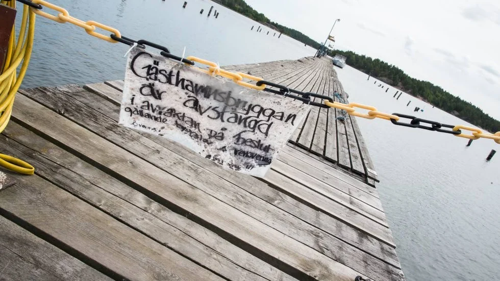 Utveckling hämmas. Så här såg det ut i gästhamnen i Blanakaholm i somras. Avsaknaden av modern detaljplan har gjort att underhåll och investeringar i det lilla samhället fått skjutas på framtiden.