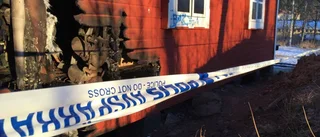 Misstanken: Någon tände eld på huset