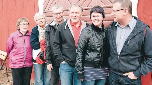 Engagerade Södra Vi-bor. Från vänster Sonia Karlsson, Marianne Danielsson, Jan Svärd, Ingemar Eklund, Elin Karlsson och Lars-Erik Karlsson.