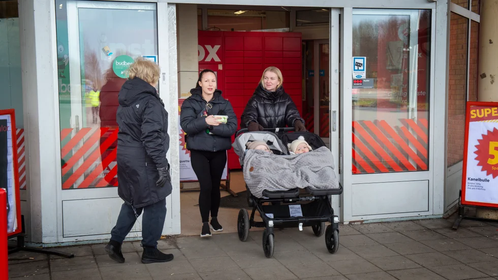 Emelie Eriksson och Matilda Hedman löste inhandlingen med Swish.