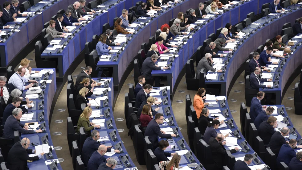 Tack vare EU-samarbetet kan vi röra oss fritt i alla unionens medlemsländer. Men, det gäller inte för alla, menar representanter för Centerpartiet.