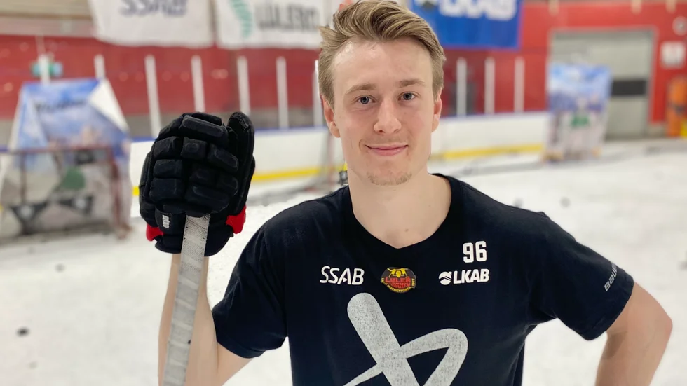 "Jag försöker vara här och nöta lite varje dag. Det brukar i alla fall bli ett hundratal skott om dagen", säger Pontus Andreasson.