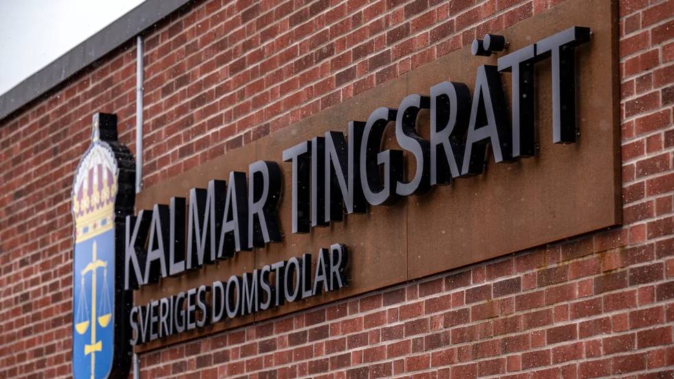 En man i 70-årsåldern åtalas för ofredande och olaga hot.