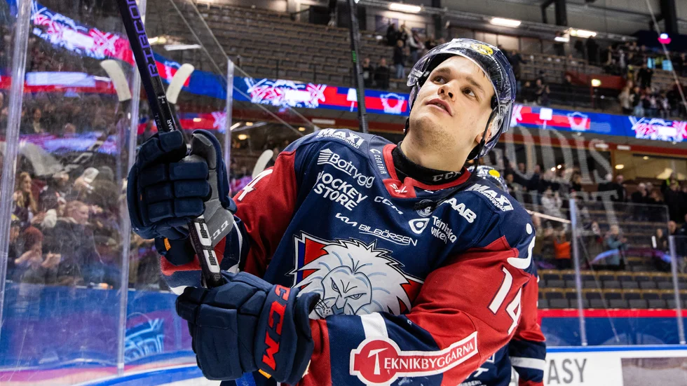 Arvid Costmar tackar för sig i LHC. Han är just nu på skidsemester i Åre, och var dessförinnan i München med hela laget. "Ett bra avslut med grabbarna. Det är ju ett gäng som försvinner nu, så det var skönt med en sista helg ihop."
