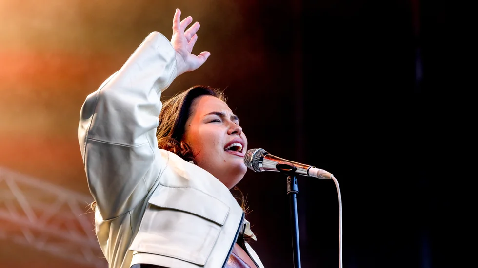 Molly Hammar är klar för en spelning på Katalin i Uppsala 21 mars.