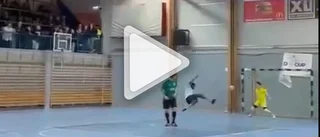 Tolu, 17, gjorde drömmål i DG cup – på målvaktens passning