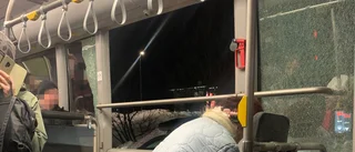 Två LLT-bussar krockade i rusningstid: "Många blev rädda"