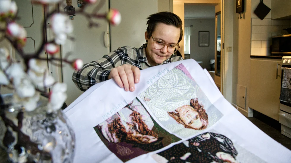 Vilma skrattar när hon får frågan om hon vill ställa ut sina alster i framtiden. "Jag är inte den som vill stå i centrum, men jag hade gärna haft det som en verksamhet bredvid jobbet. Men då är jag rädd att det tar bort lusten från skapandet".
