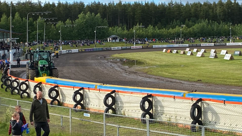 Piraterna får åka till Kumla motorstadion 17 juli och möta Indianerna i den regnuppskjutna matchen i Bauhausligan.