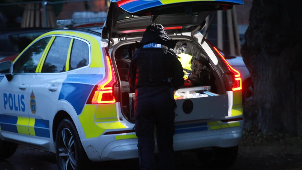Under natten mot fredag fick polisen in flera larm om skottlossning. Polisen utreder nu en skottlossning.