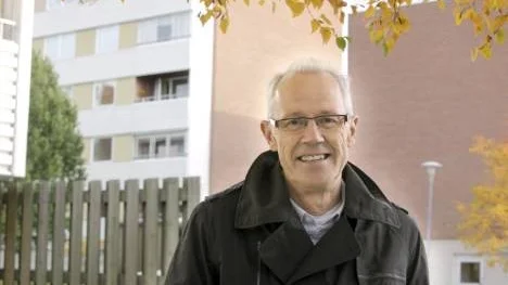 Än i dag, 2,5 år efter publiceringen, hör folk av sig med frågor om hur vi fick igenom ett förbud mot balkongrökning, vilket ju bara var ett aprilskämt, säger Carl-Johan Åhlund, vd vid Pitebo AB.