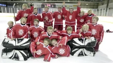 Piteå IF vann Sparbankscupen för pojkar födda 2000, bakre raden fr.v: Martin Eriksson, Sebastian Wilbois, Axel Eklund, Linus Örnerling, Markus Lindgren, Sebastian Isaksson, Herman Borg. Främre raden: Gustav Nordh, Hugo Borg, Edvin Nordlund, Nils Lundkvist, Jakob Berglund, Victor Grankvist, Simon Danielsson. Liggande: Gustav Andersson och Kasper Malm.
