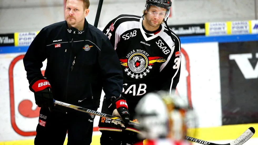 Tränar. Jonathan Granström var med laget och körde för fullt på torsdagens träning.