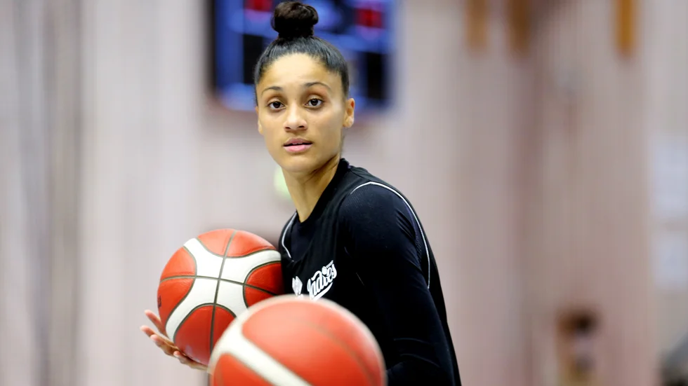 Isabella Kaukopaasi kämpar fortfarande med sviterna efter en kraftig hjärnskakning. 