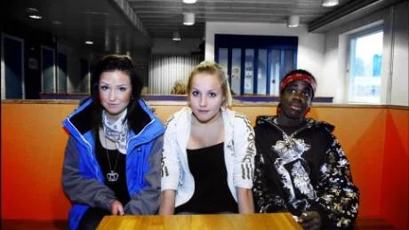 ÄNNU INTE BESTÄMT. Snart är det dags att lämna grundskolan och börja på gymnasiet. Fast först måste ett program väljas, varken Anna Larsson, Gabriella Andersson eller Joel Svensson på Bergskolan i Luleå vet med bestämdhet vad de ska välja.
