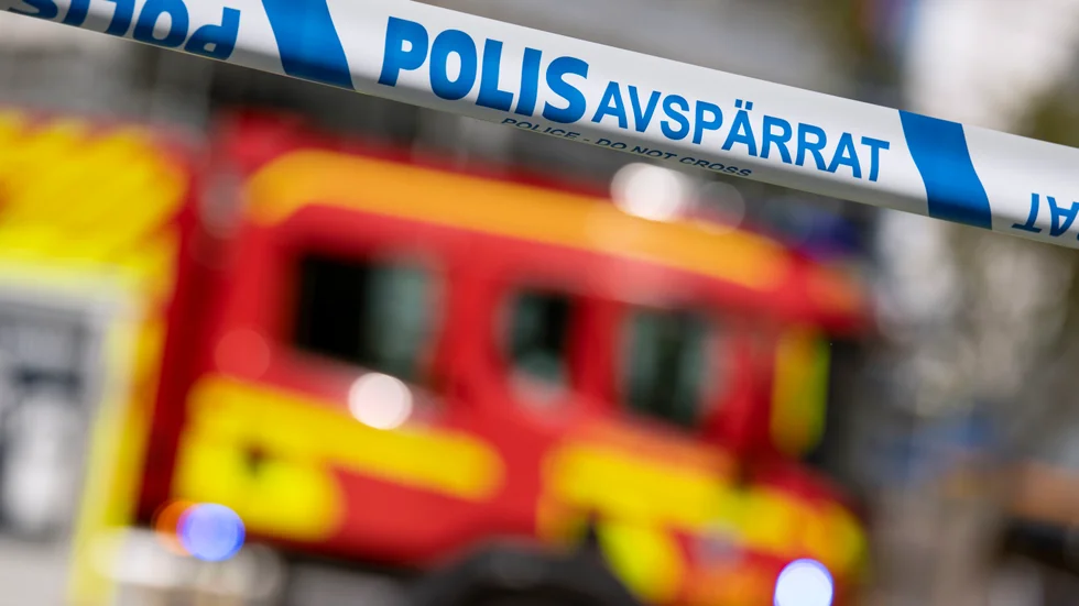 Under lördagsmorgonen började det brinna från taket på en pannkaksfabrik i Lilla Tjärby utanför Laholm. Arkivbild
