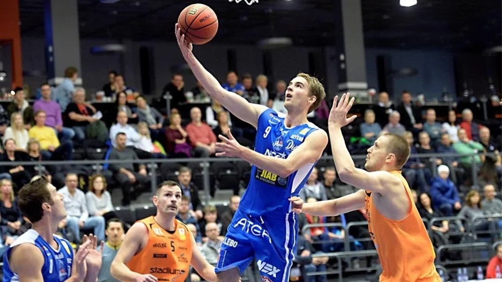 Levererade. Christopher Ryan blev vald till matchen lirare och gjorde 23 poäng i segern mot Sundsvall.
