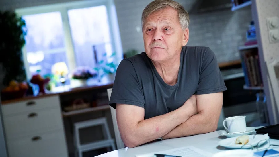 Svårt säga upp. Hans Bergman, Luleå, har dåliga erfarenheter av försäkringsbolaget mySafety. Efter att han sagt upp en försäkring fortsatte räkningarna att komma och att han fick ringa flera samtal till bolaget för att få stopp på räkningarna. Dessutom fick han en ny försäkring på halsen, som han inte säger sig ha tecknat.