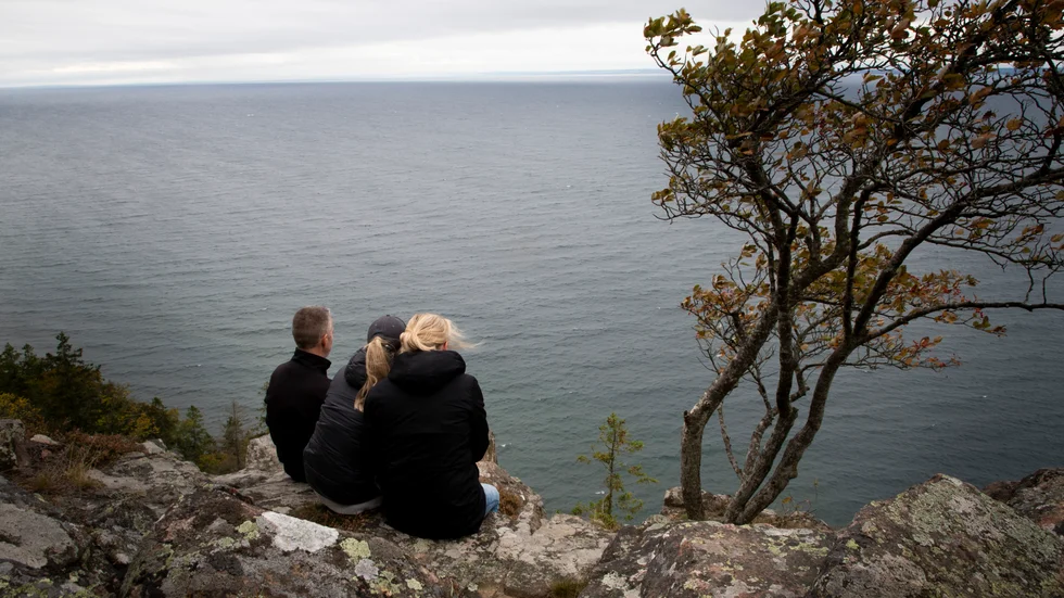 Familjen sörjer William, som tvångsvårdades inom den psykiatriska slutenvården. Under en permission kastade han sig ut från en klippa, trots att ansvarig läkare bedömt suicidrisken som låg mindre än fyra timmar tidigare.