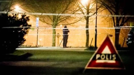 Svensk polis är lat och dyr, heter det ibland i debatten. Även om kritiken ofta skjuter över målet så befinner sig polisen i en självförvållad förtroendekris.