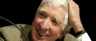 Författaren John Updike död