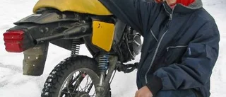 "Vem förstörde min moped?"