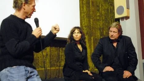 Moderator Mikael Bengtsson dirigerade publikens frågor till Sofia Ledarp och Rolf Lassgård, skådespelare och huvudrollsinnehavare i lördagskvällens festivalfilm "Den man älskar".