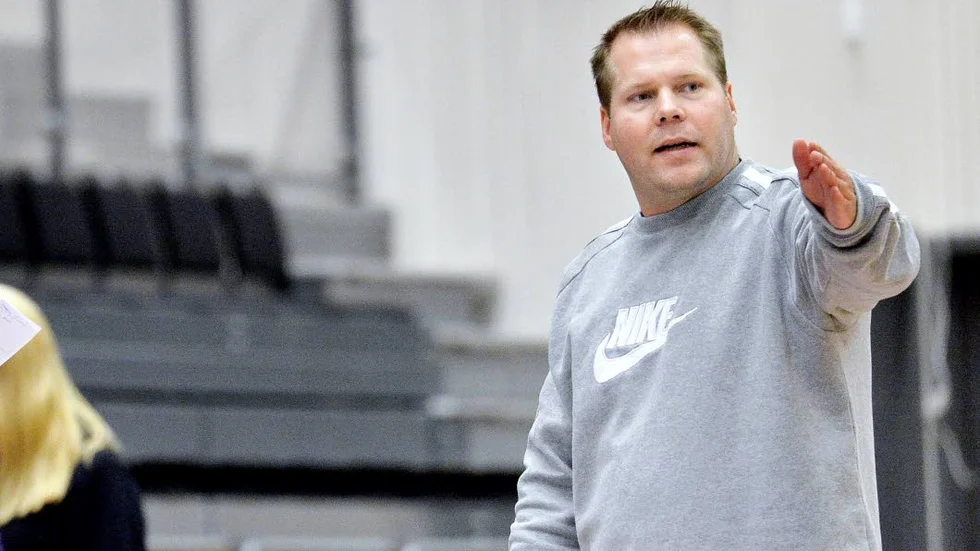 Tränarprofilen Mikael Johansson kan vara på väg till USA.