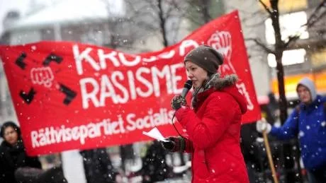 FÖRBEREDELSE TILL MORD. Johanna Evans talade om kampen mot nazim. "Nazim är ingen åsikt. Nazim är förberedelse till våld och mord", sa hon under sitt tal.Foto: Linda Wikström