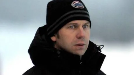 SLUTAR. Tommy Österberg lämnar tränarrollen i Kalix Bandy.