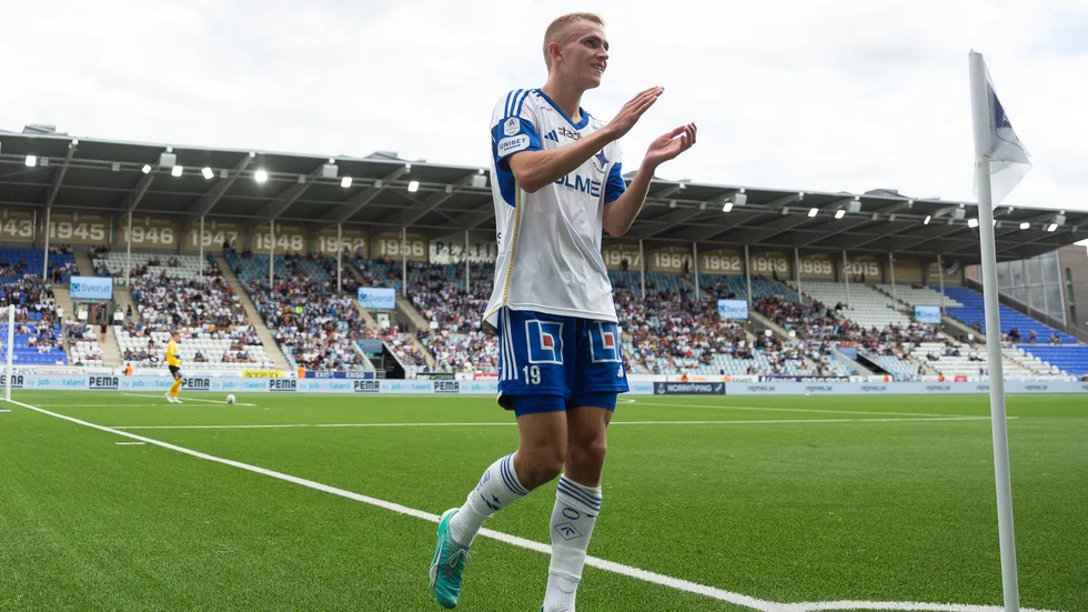 Anfallaren Victor Lind trivs i den vitblåa tröjan och har fått gott om förtroende från Glen Riddersholm. Dansken har stått för fyra mål på 16 allsvenska starter. 
