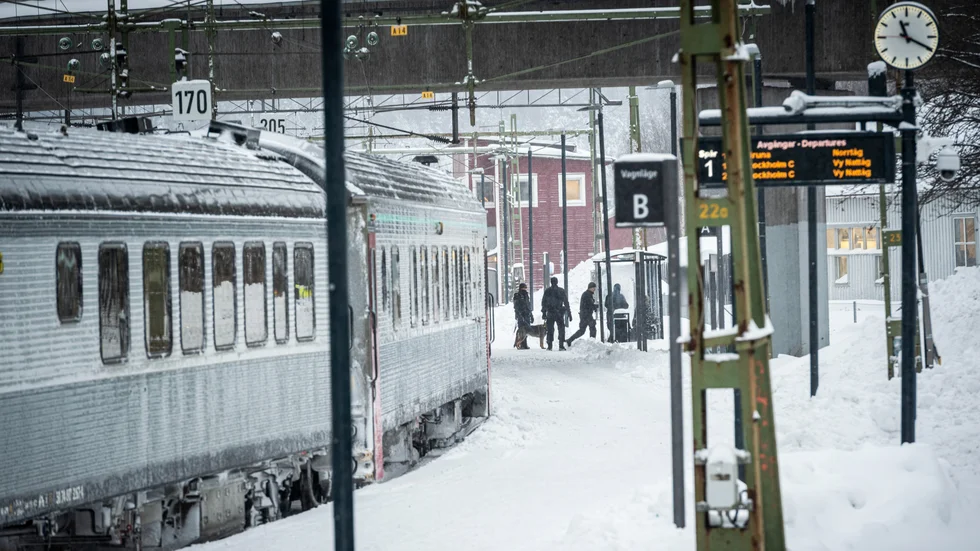 SJ har satt in extra bemanning under julen på grund av det höga bokningstrycket, ett reducerat tågläge och stormen Pia.