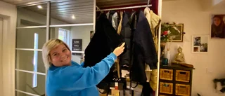 Modeälskaren Andrea laddar upp för lyxloppis: "Det ska vara färg"