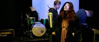 Melissa Auf der Maur är framtidens rockstjärna