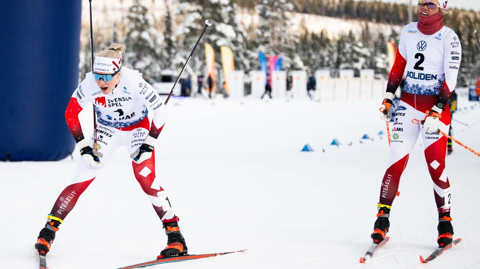 Jonna Sundling och Emma Ribom, bägge från Piteå Elit, gjorde som i VM tog de två topplaceringarna när sprinten avgjordes under Sveriepremiären i Gällivare.