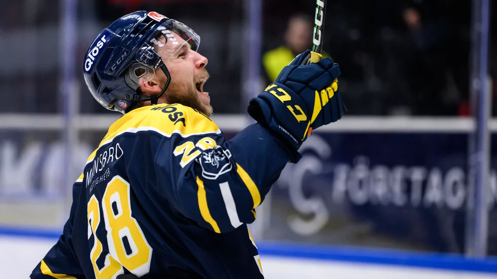 Emil Albas poängmässigt bästa säsong innan den här var 2022-2023. Då gjorde han 24 poäng på 52 matcher. Nu trendar han mot 46 poäng.