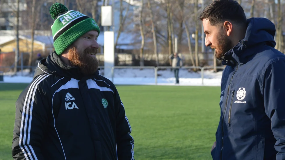 Henrik Norrström kommer att lägga mer tid på att coacha ESK än tidigare.
