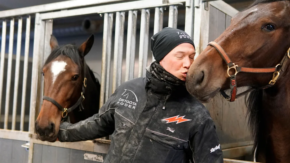 Tobias J Gustafsson kör hemmahoppet Lozano di Quattro i kväll på Mantorp. 