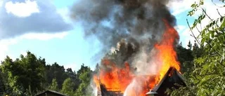 Brand ödelade hus i Storugns