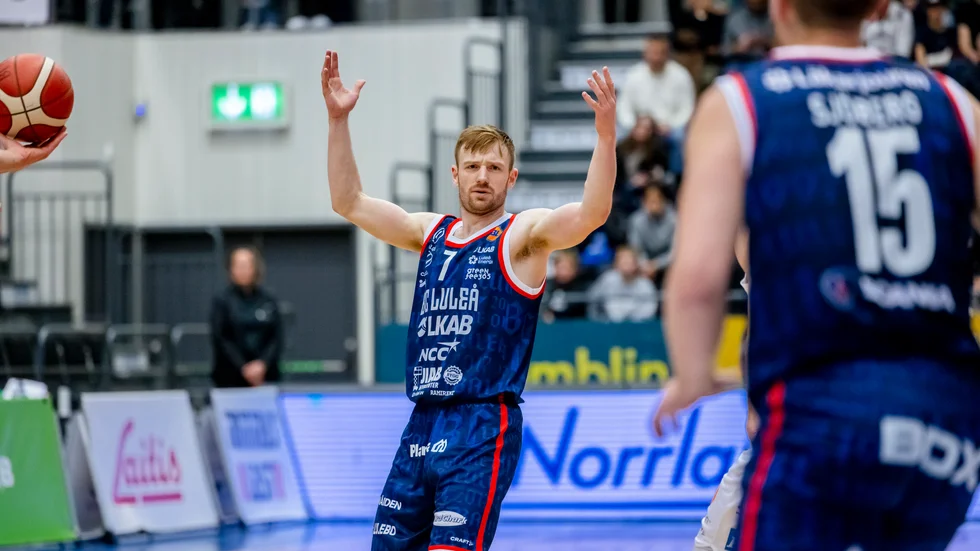 Gustav Hansson var uppgiven efter förlusten mot Borås efter en tveksam situation under slutsekunderna som avgjorde matchen.