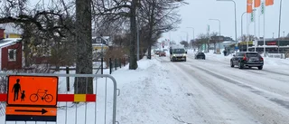 Svårt att öppna avstängd trottoar – efter olyckan