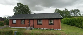 41-åring ny ägare till 60-talshus i Skärblacka - 2 300 000 kronor blev priset