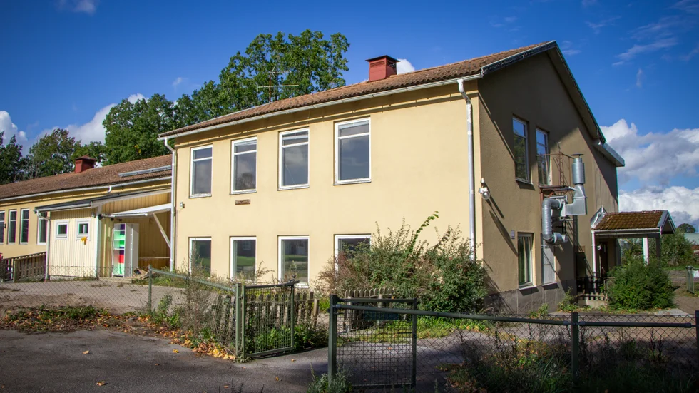 Gårdeby skola ligger nu ute för försäljning.